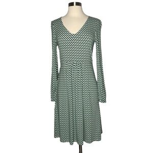 Boden Hattie Jersey Dress Green White V-Neck Size 2 2R Long Sleeves Career Work